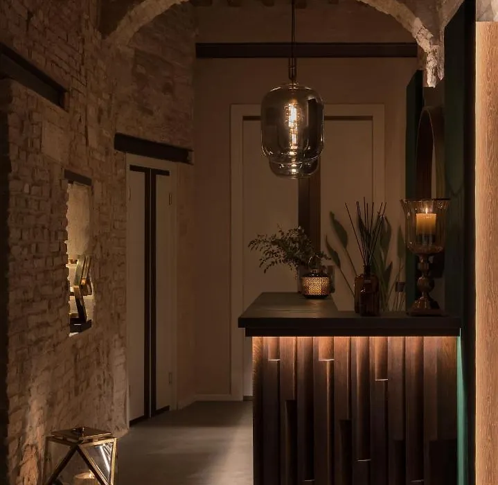 Times Suites - Guesthouse - Etruria Collection-1